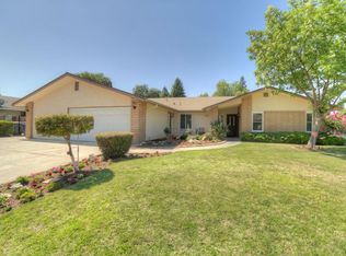 2128 Vartikian Ave, Clovis, CA 93611