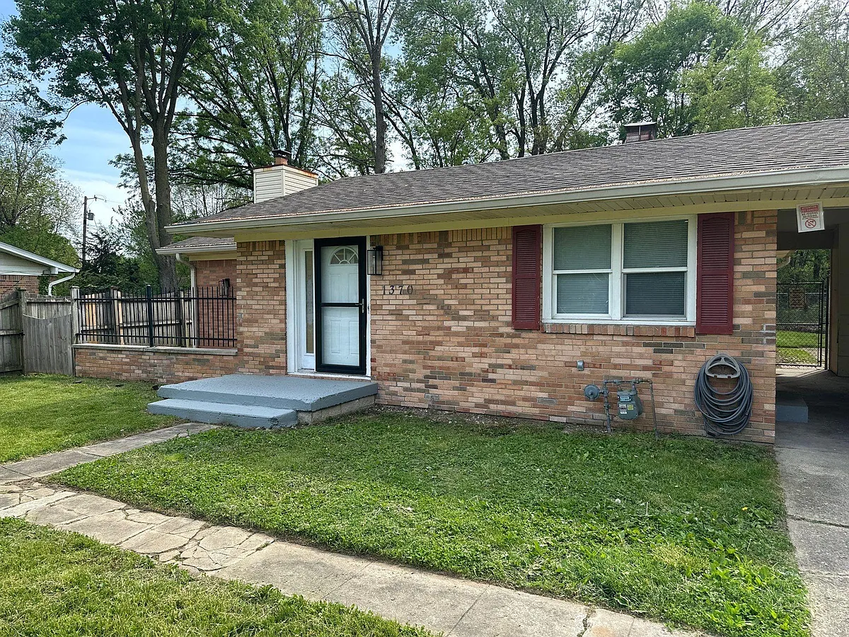 Building Photo - 1370 Farley Dr