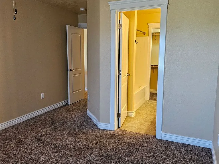 10823 W Franklin Rd — Photo 31