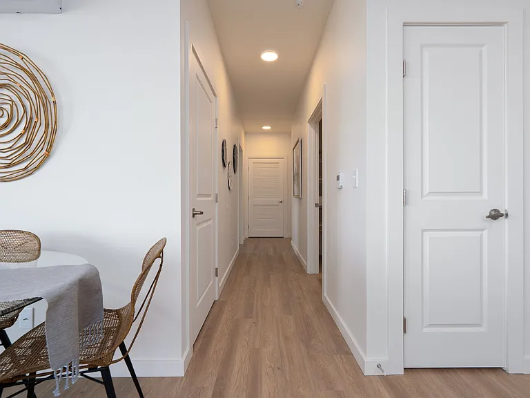 Magnesium Village Apartments — Photo 32