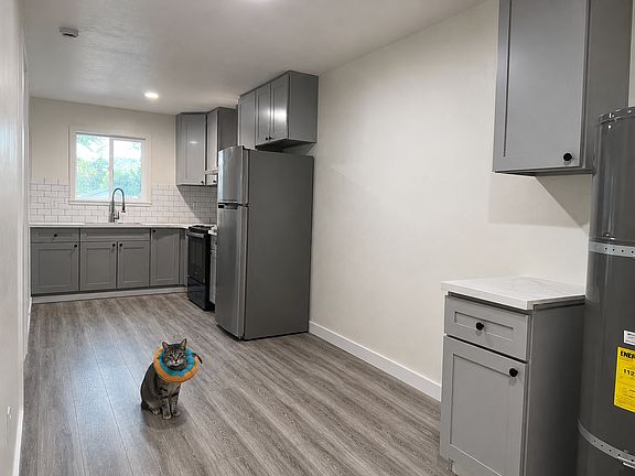 4th image of 316 Hardister Dr #B