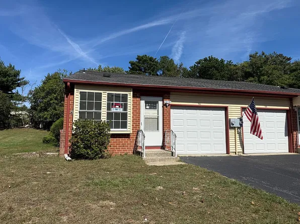 9A Juniper Ln, Whiting, NJ 08759