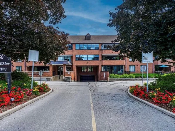 150 Wilson St #306, Ancaster, ON L9G 1E2