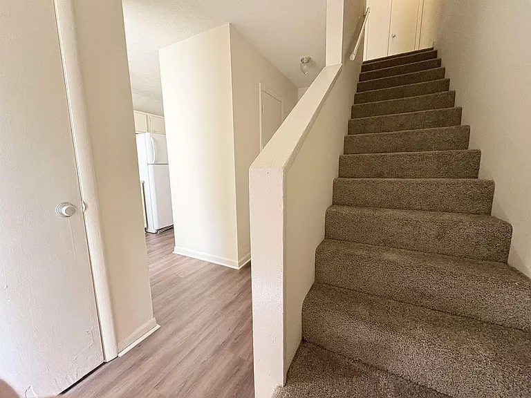 1734 Hartsfield Rd #D — Photo 8