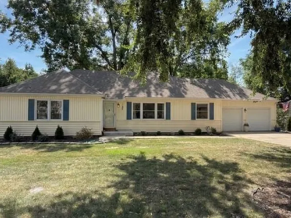1109 W 100th Ter, Kansas City, MO 64114