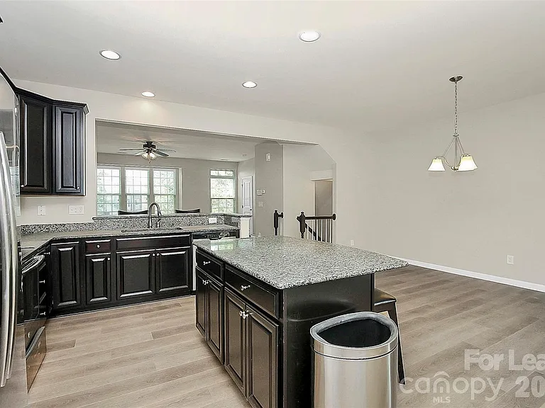 2128 Arbor Loop Dr — Photo 8