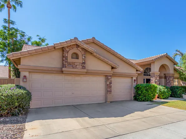 2301 E BEACHCOMBER Drive, Gilbert, AZ 85234