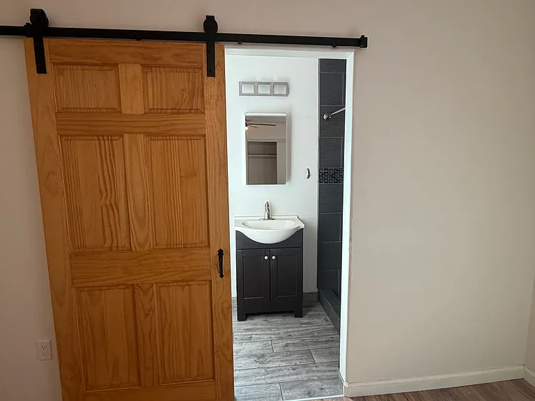 6802 Radio Dr — Photo 13