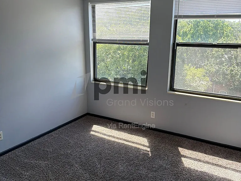 Vawter Street Apartments — Photo 48