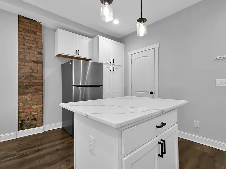 545 W 3rd Ave #545 — Photo 8