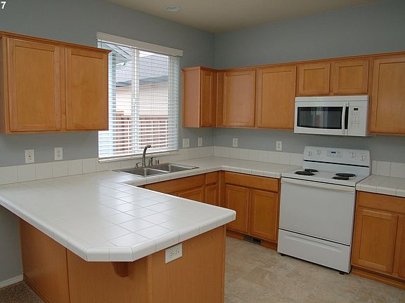5th image of 5504 NE 43rd Way