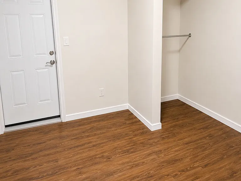 407 N Elizabeth St — Photo 6