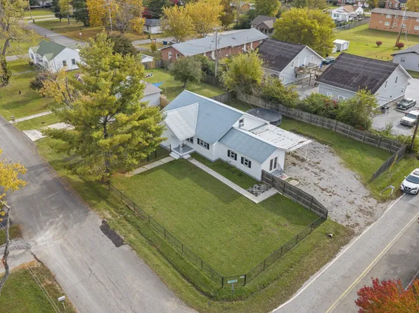 605 Johnson St, Manchester, TN 37355
