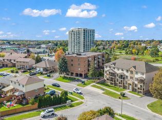 649 Davis Dr #307, Kingston, ON K7M8J3