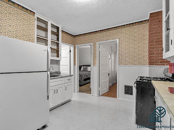 4th image of 309 Bird Ave #1