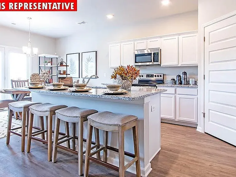 1300 Secrest Commons Dr — Photo 7