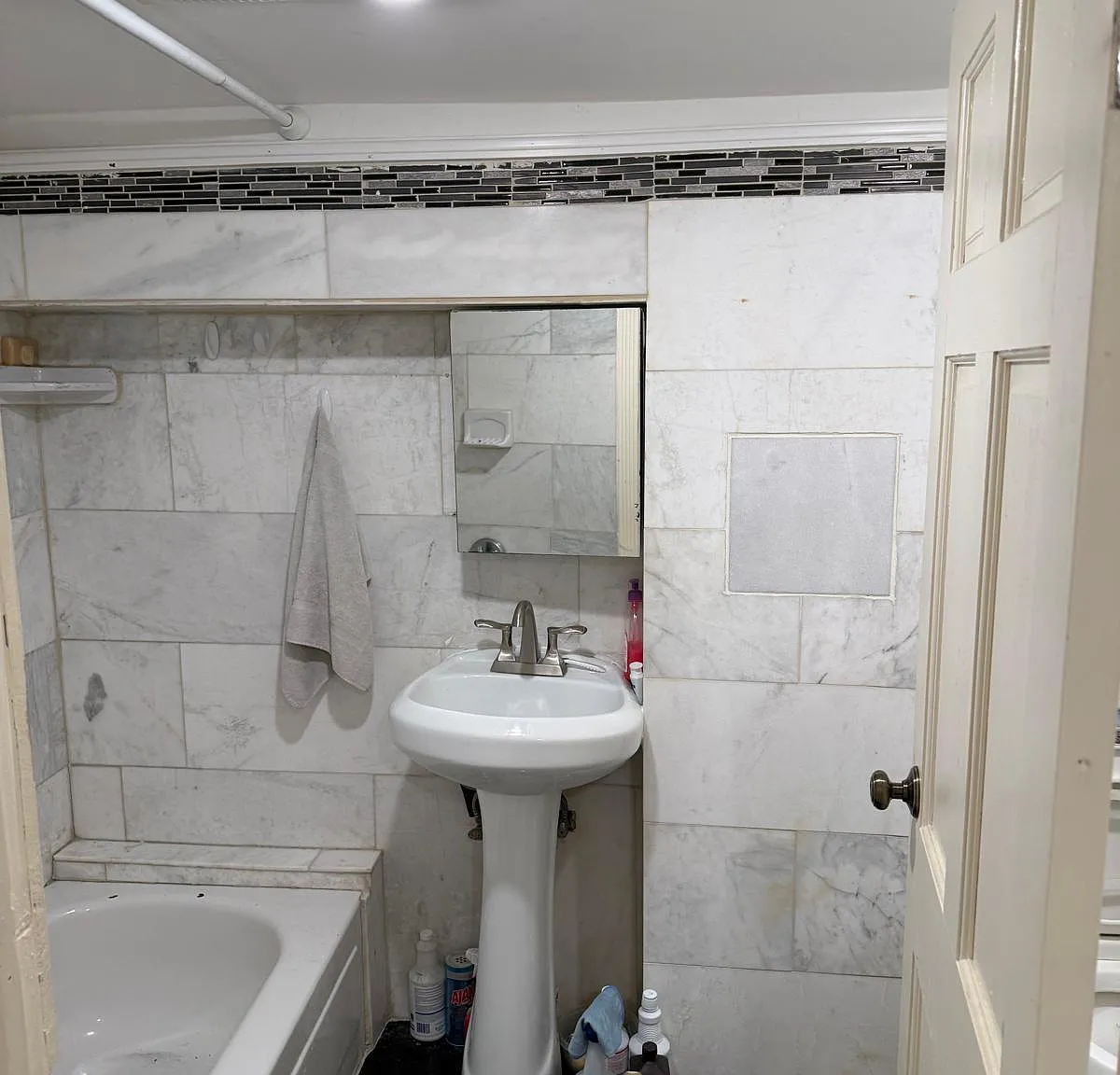 45 School Street - B — Photo 3