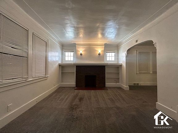 2nd image of 2425 Clements St #2425