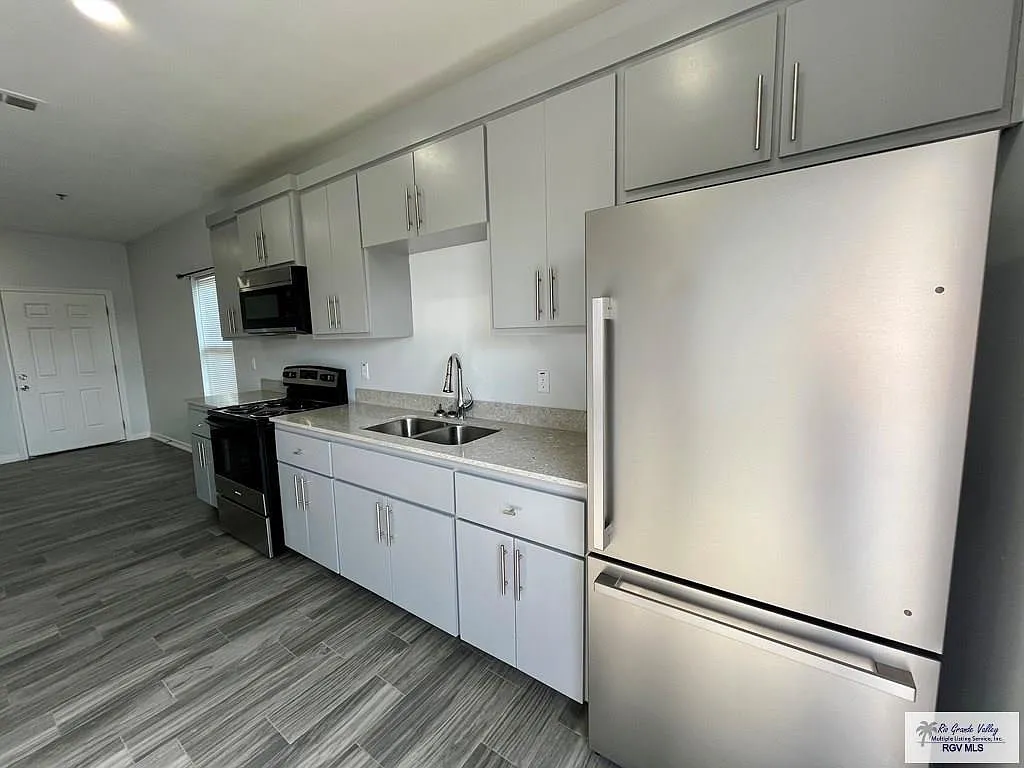 2 bed, 2.0 bath, 1175 sqft, $975 — Photo 4