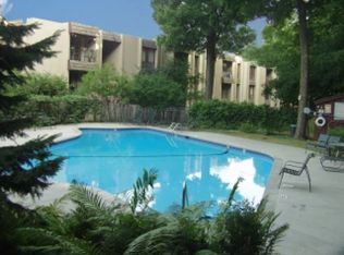 230 Central Ave N APT 108, Wayzata, MN 55391