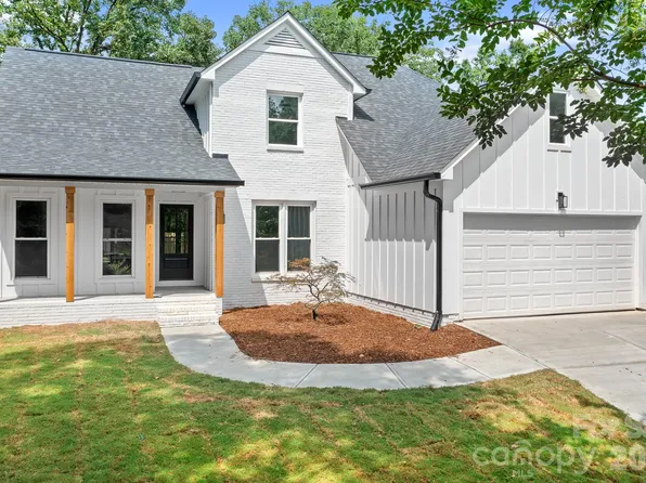 13121 Graymist Dr, Charlotte, NC 28215