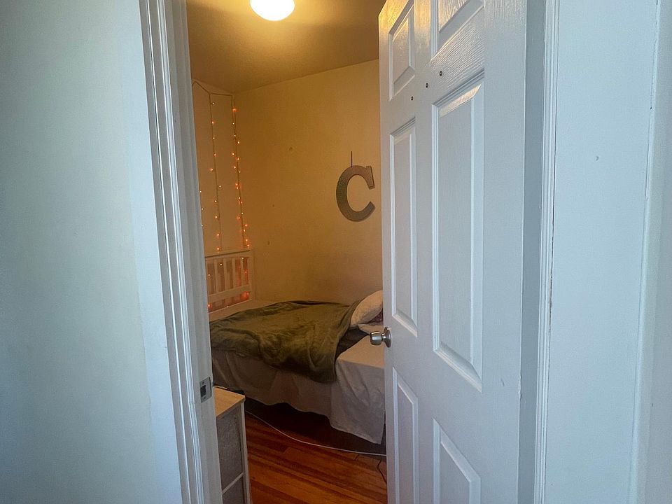 1st image of 216 Prescott St