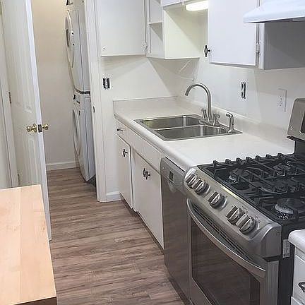 4th image of 817 6th St
