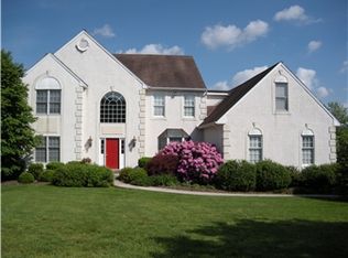 117 Twin Creek Dr, Kennett Square, PA 19348