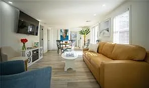 2 bed, 1.0 bath, 793 sqft, $3,500 — Photo 4