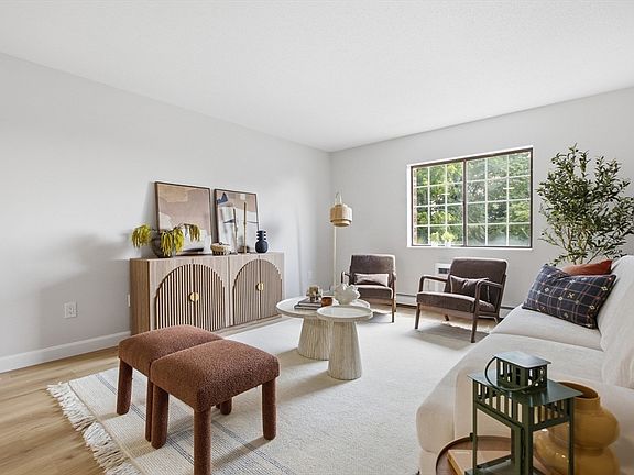 5th image of 474 Broadway APT 25