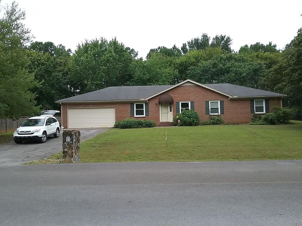 1st image of 3015 Majesty Dr