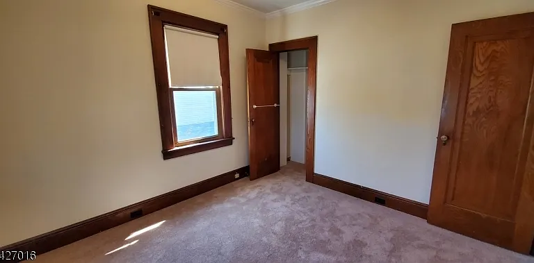 54 Park Ave — Photo 12