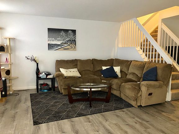 5th image of 37222 Amhurst Dr