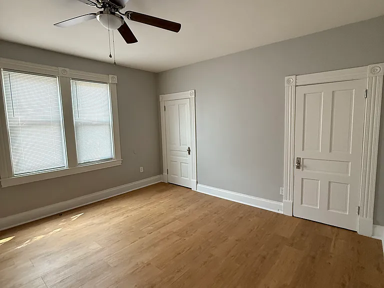 738 Chartiers Ave — Photo 17