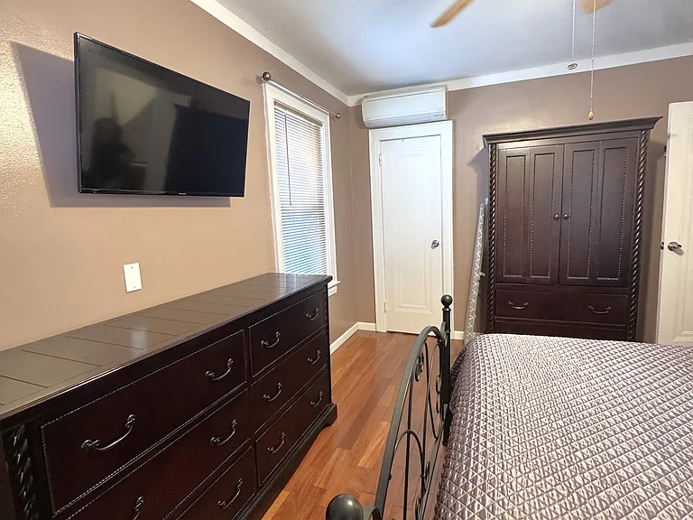 80-20 Margaret Pl #1G — Photo 19