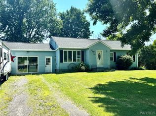 3140 Upper Mountain Rd, Sanborn, NY 14132