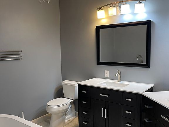 4th image of 7404 Salford Ct
