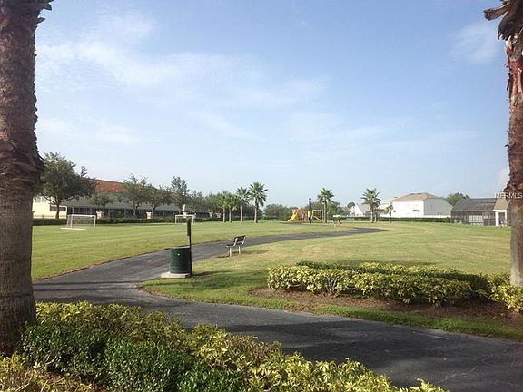 3rd image of 4711 Cumbrian Lakes Dr