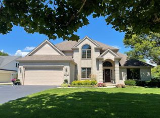 559 Prairie Rose Dr, Perrysburg, OH