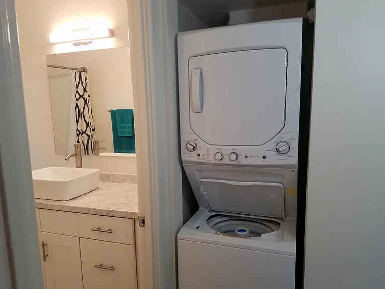 In-unit laundry
