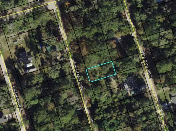 17 Choctaw Rd, Crawfordville, FL 32327
