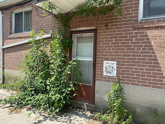 2nd image of 89 Reiner Rd