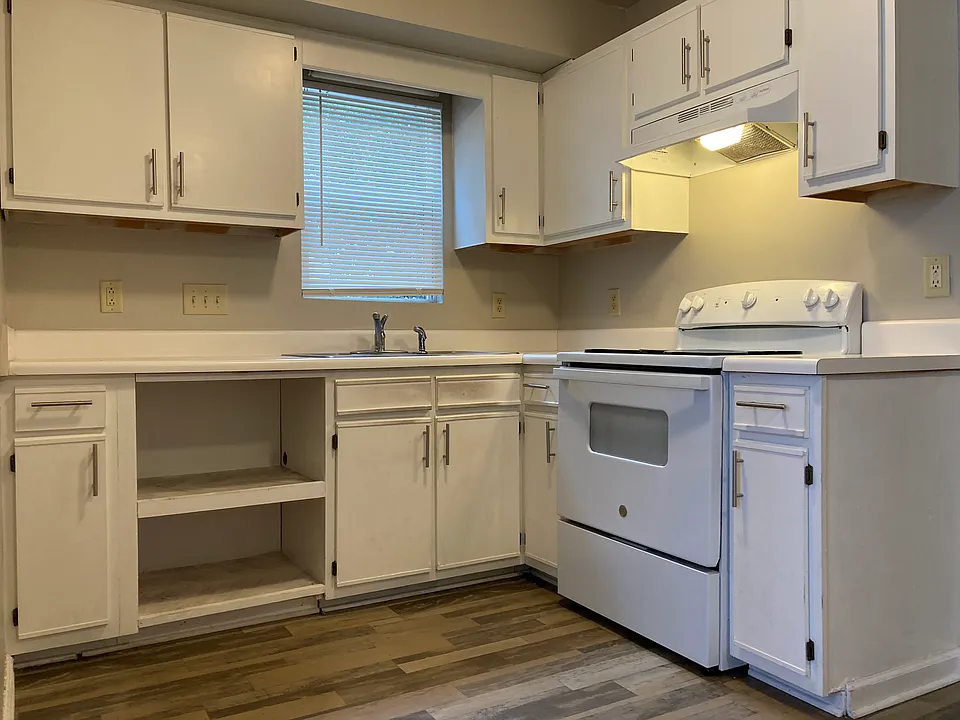 302 Ardale Dr #2A