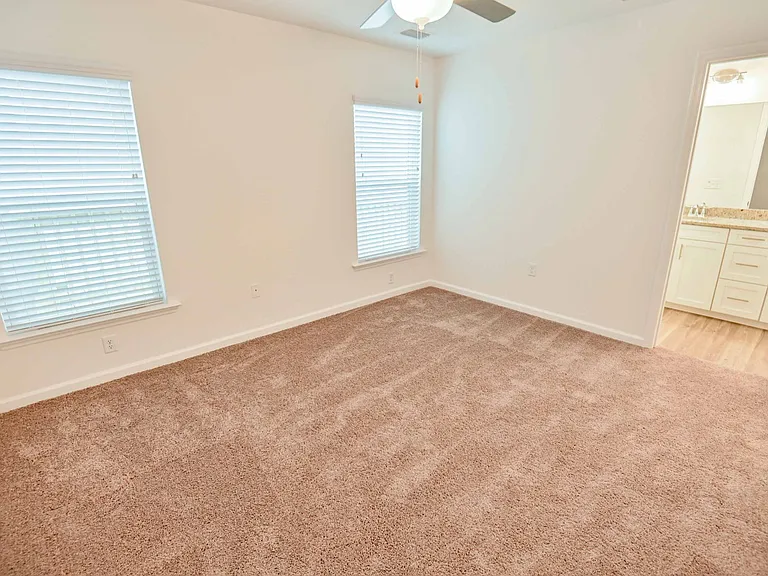 2828 Blue Blossom Trl — Photo 32