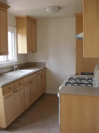 1752 N Alexandria Ave #5 — Photo 8