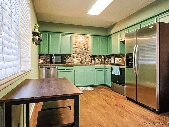 5th image of 1313 Vieux Dr
