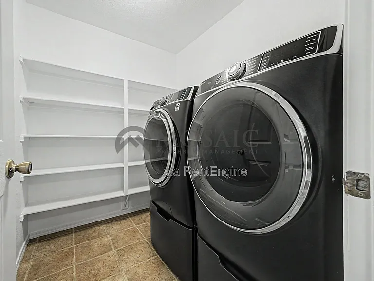 2232 E Spruce Dr — Photo 27