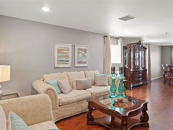 3rd image of 20918 Banyan Crest Lane