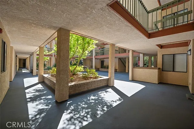 2514 E Willow St #103 — Photo 14