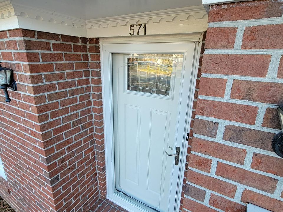 571 Dellwood Dr, Newport News, VA 23602 Zillow